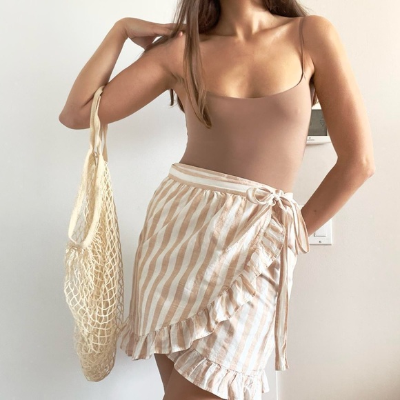 JCrew | Beige & white striped cotton wrap mini skirt | Size 6 - Picture 1 of 6